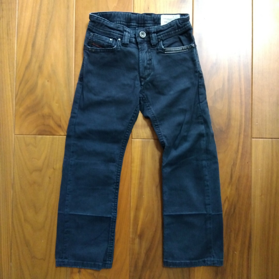 DIESEL(ディーゼル)のディーゼルキッズ　黒ジーンズ　110cm キッズ/ベビー/マタニティのキッズ服女の子用(90cm~)(パンツ/スパッツ)の商品写真