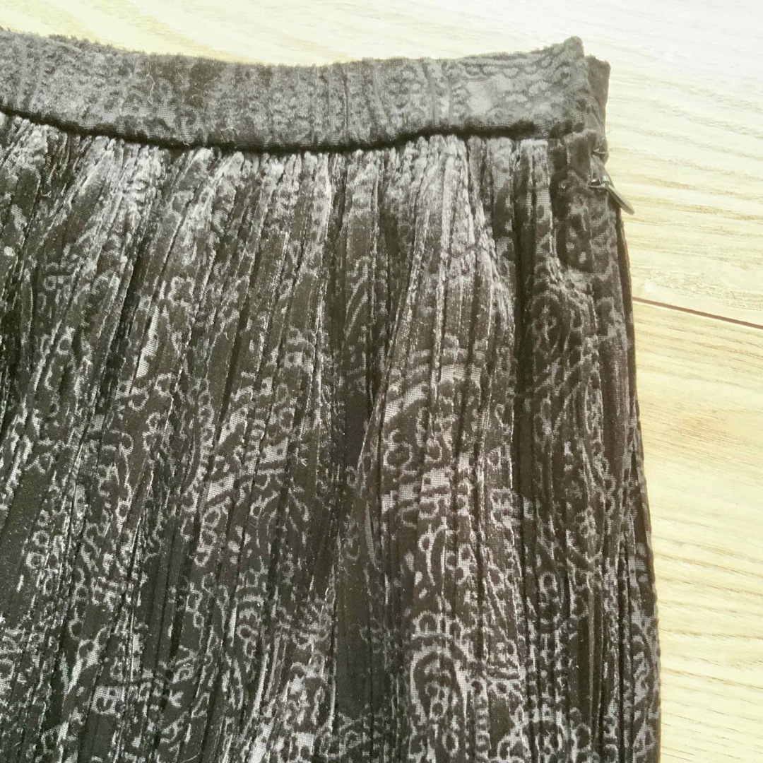 J&R(ジェイアンドアール)のJ&R ベルベット　ベロア　スカート レディースのスカート(ロングスカート)の商品写真