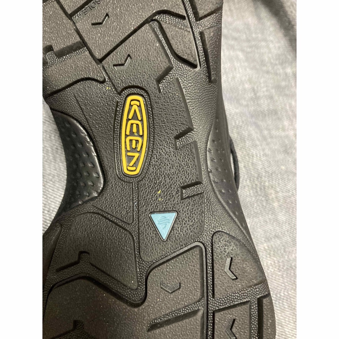 KEEN(キーン)のKEEN キーン UNEEK ユニーク アストリア 黒　25センチ レディースの靴/シューズ(サンダル)の商品写真