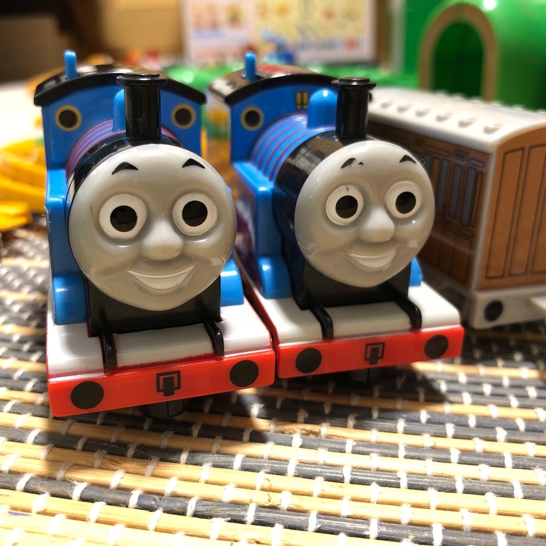 THOMAS(トーマス)のトーマス　マウンテンレール　お得な2セット キッズ/ベビー/マタニティのおもちゃ(電車のおもちゃ/車)の商品写真