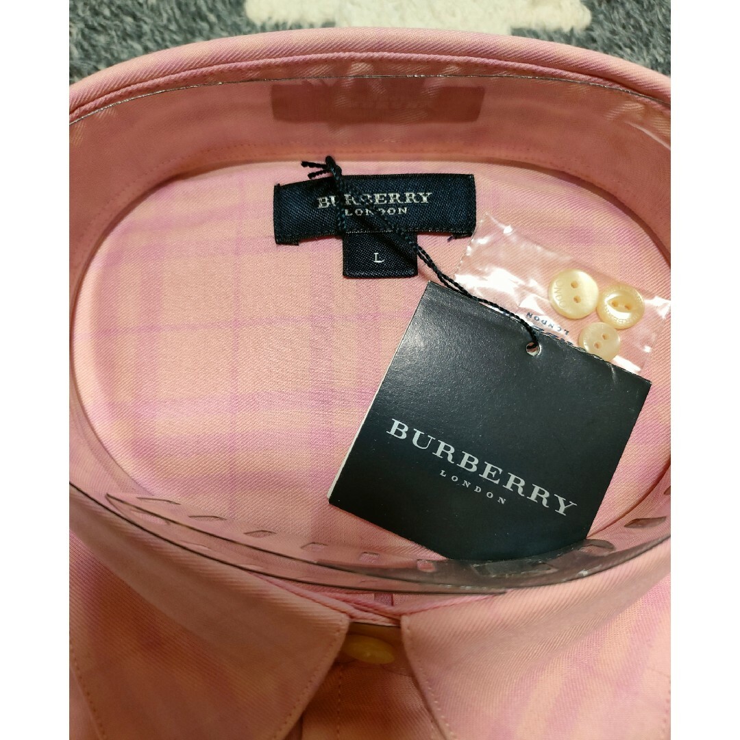 新品タグ付 BURBERRY LONDON バーバリーロンドン チェック 長袖シ 新品タグ付 BURBERRY LONDON バーバリーロンドン チェック 長袖シ