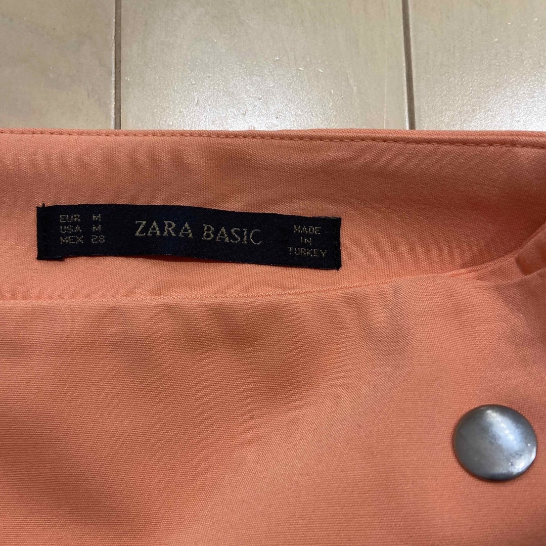 ZARA(ザラ)のZARA BASIC ひざ上 台形 スカート レディースのスカート(ひざ丈スカート)の商品写真