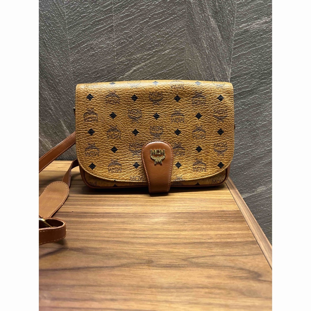 バッグ【美品】　MCM ハンドバッグ　ショルダーバッグ