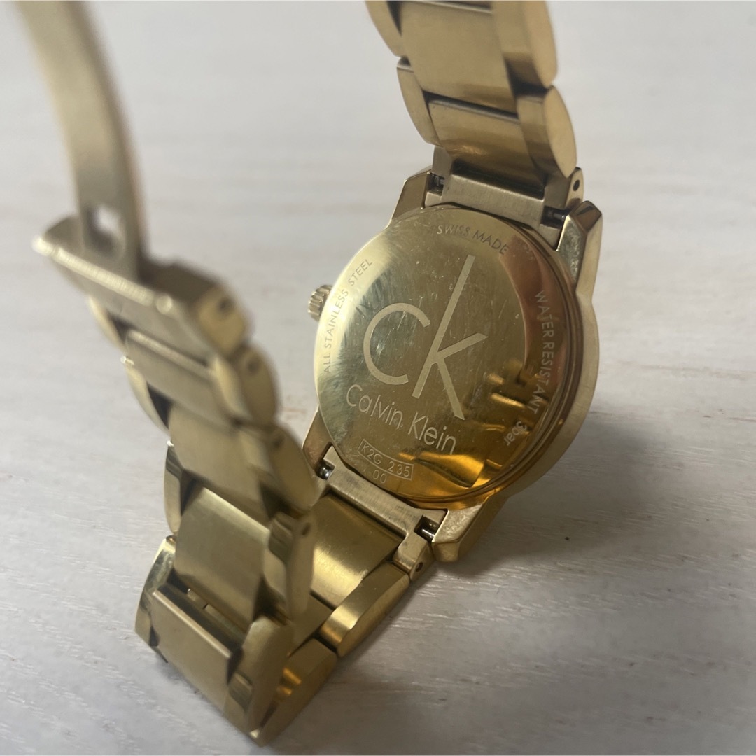 Calvin Klein(カルバンクライン)のCalvin Klein(カルバンクライン)  腕時計　ゴールド レディースのファッション小物(腕時計)の商品写真