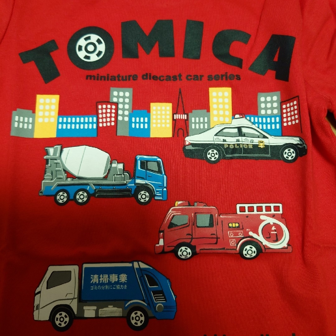 Takara Tomy(タカラトミー)のトミカ　長袖　シャツ キッズ/ベビー/マタニティのキッズ服男の子用(90cm~)(Tシャツ/カットソー)の商品写真