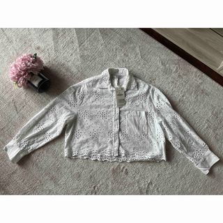 ザラ(ZARA)のZARAショートレースシャツ（新品）(シャツ/ブラウス(長袖/七分))