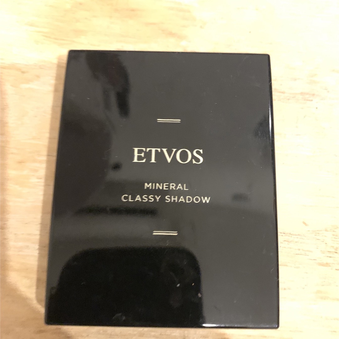 ETVOS(エトヴォス)のエトヴォス　ミネラルクラッシィシャドウ　ヴィンテージグリッター コスメ/美容のベースメイク/化粧品(アイシャドウ)の商品写真