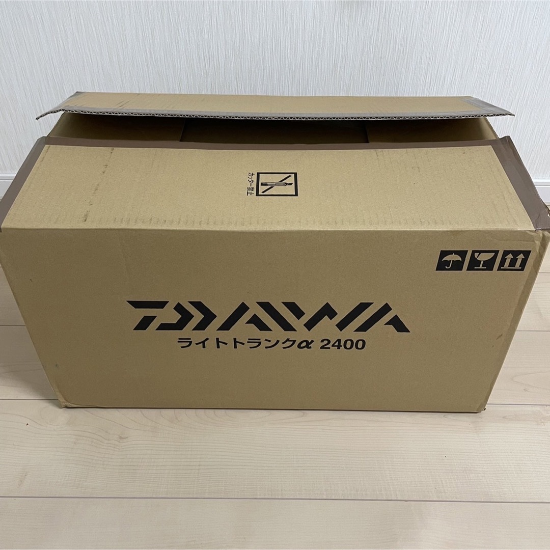ダイワ ライトトランクα ZSS 2400 クーラーボックス ダイワ ライトトランクα ZSS 2400 クーラーボックス