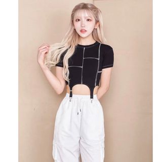 ダーリッチ(Darich)のDarich ダーリッチ　トップス　半袖　完売　DモチーフクロップドTシャツ　黒(Tシャツ(半袖/袖なし))