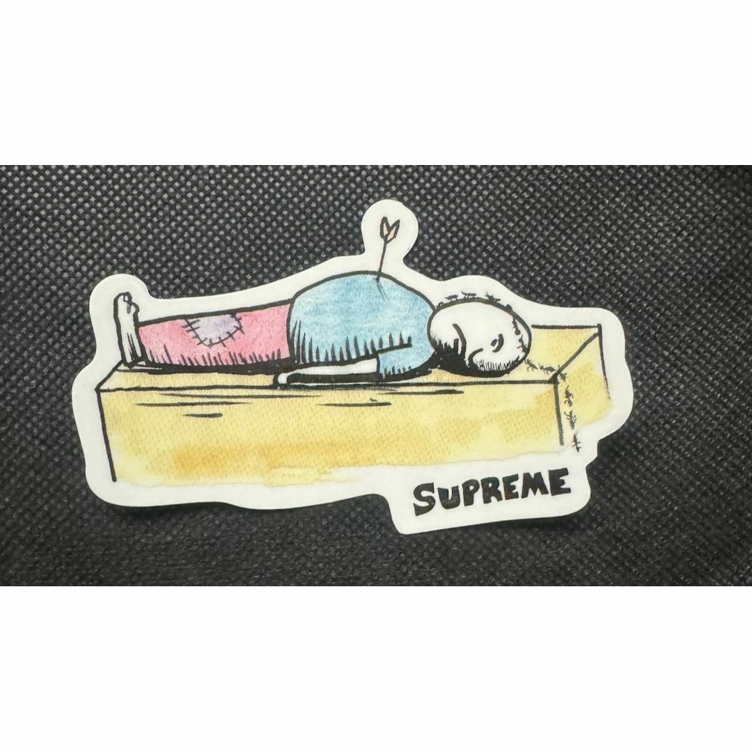 Supreme(シュプリーム)のSupreme Arrow Sticker メンズのメンズ その他(その他)の商品写真