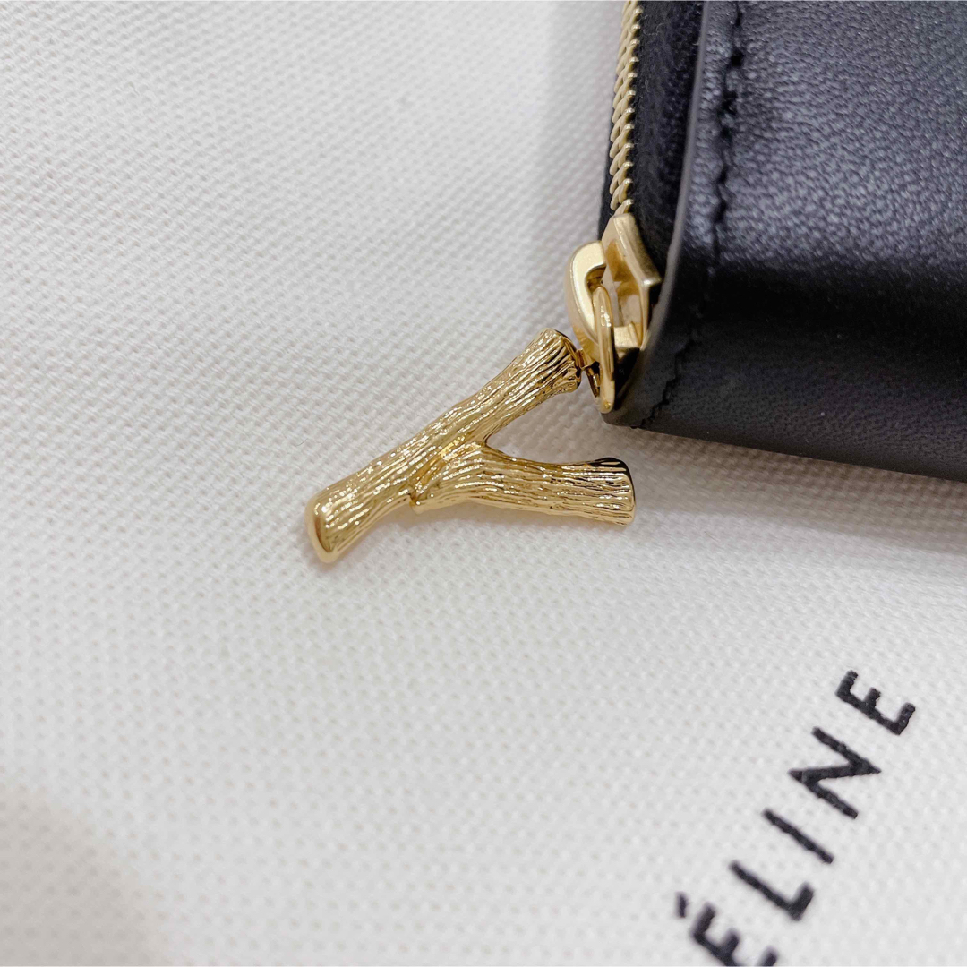 celine セリーヌ チャーム付き 財布