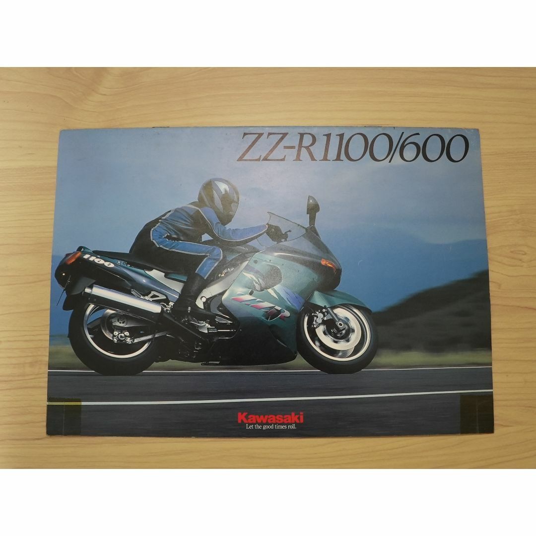 川崎重工業(カワサキジュウコウギョウ)のKawasaki ZZR1100/600バイクカタログ 自動車/バイクのバイク(カタログ/マニュアル)の商品写真