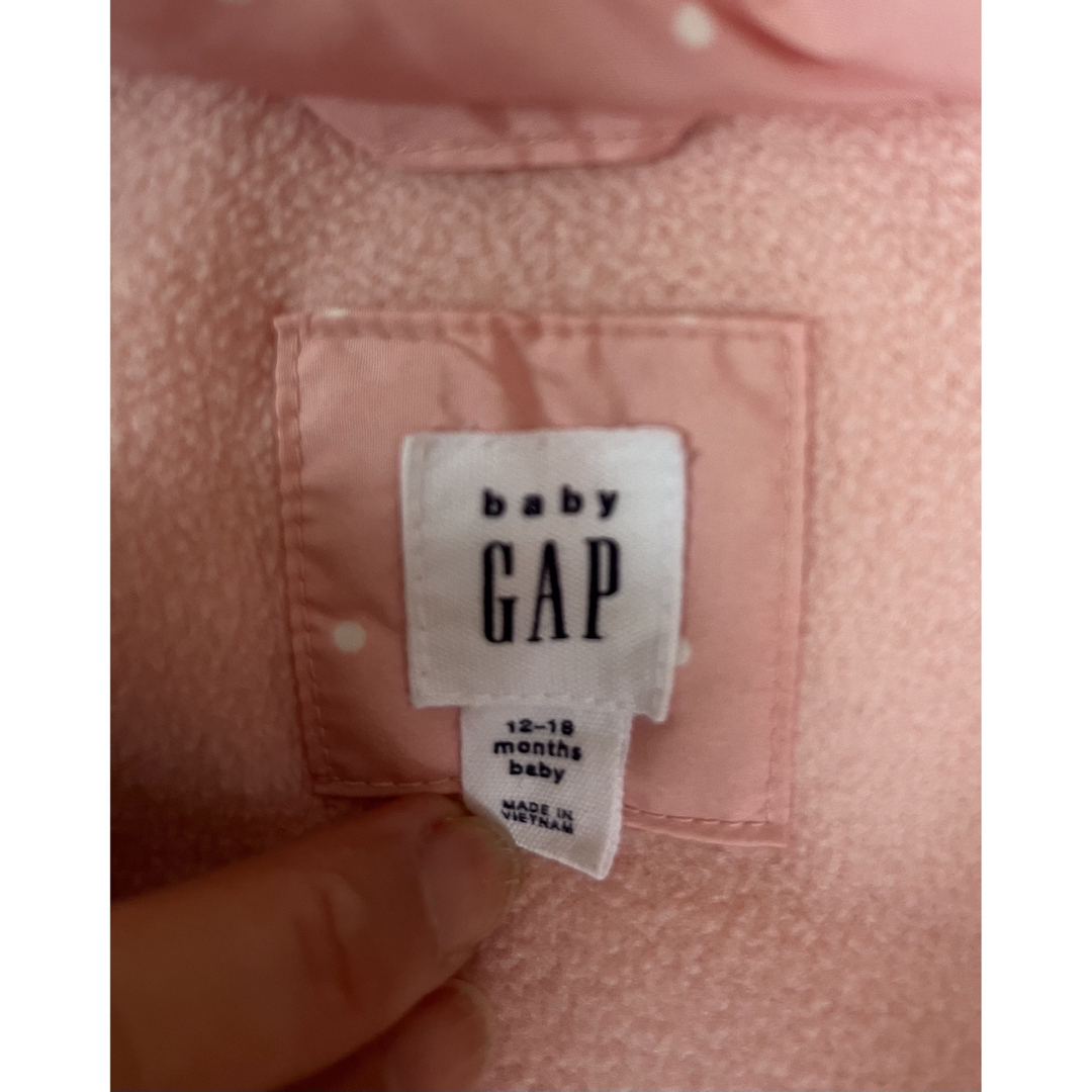 babyGAP(ベビーギャップ)のbaby GAP ベビーギャップ うさぎ耳ダウンコート　水玉　ピンク キッズ/ベビー/マタニティのベビー服(~85cm)(ジャケット/コート)の商品写真