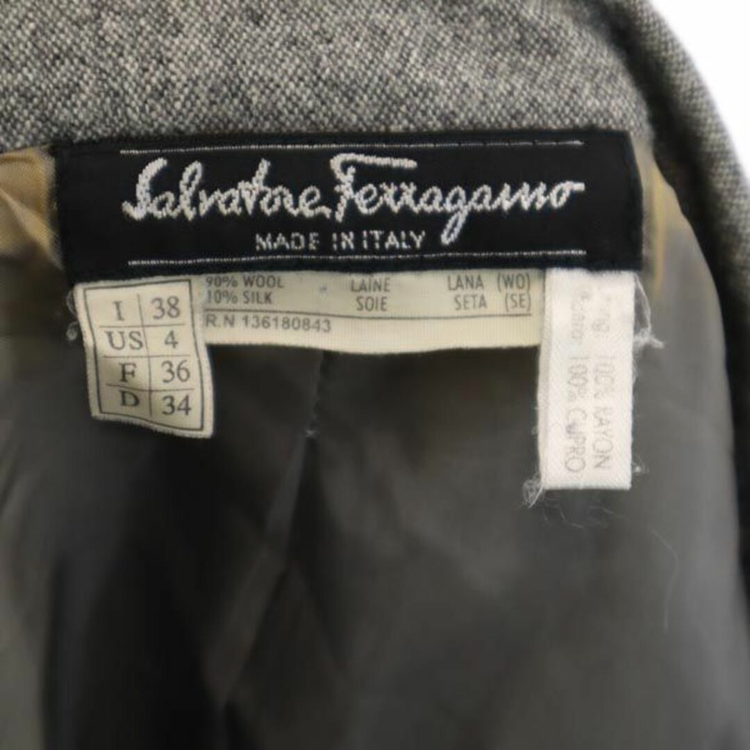 サルヴァトーレフェラガモ イタリア製 ウールブレンド セットアップ スカートスーツ I38 グレー系 Salvatore Ferragamo  レディース 【中古】 【231009】