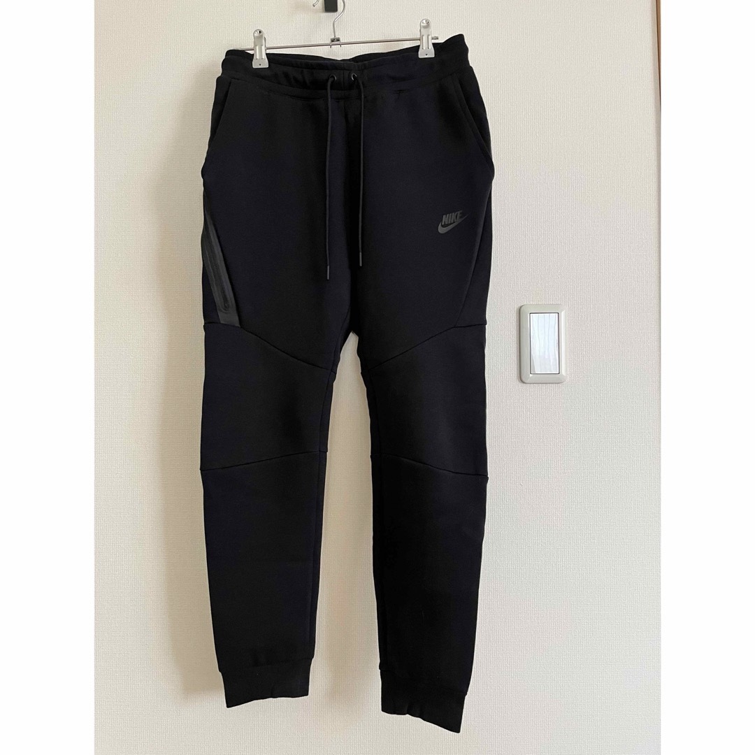 NIKE(ナイキ)のNIKE TECH FLEECE JOGGER PANT 人気黒旧モデル 黒タグ メンズのパンツ(その他)の商品写真