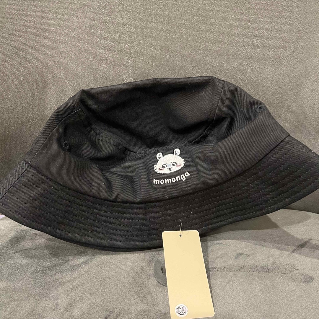 ちいかわ(チイカワ)のハチワレ×モモンガ　バケットハット　ブラック レディースの帽子(ハット)の商品写真