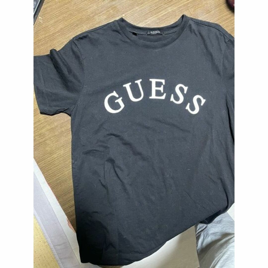 GUESS(ゲス)のGUESS　ゲス　Tシャツ　Lサイズ レディースのトップス(Tシャツ(半袖/袖なし))の商品写真