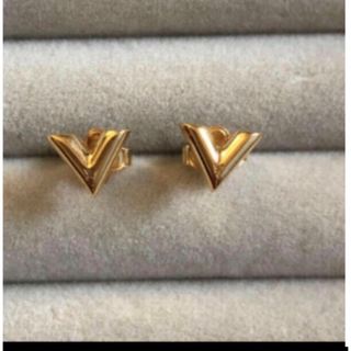 Louis Vuitton Fall In Love Earrings Gm (M00464)