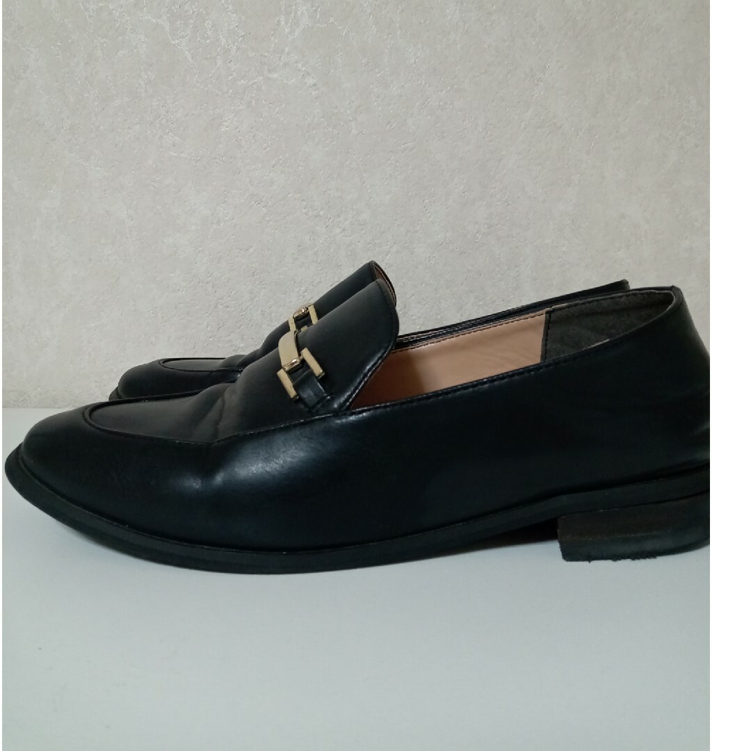 N.Natural beauty basic(エヌナチュラルビューティーベーシック)のN.　黒靴　ローファー レディースの靴/シューズ(ローファー/革靴)の商品写真