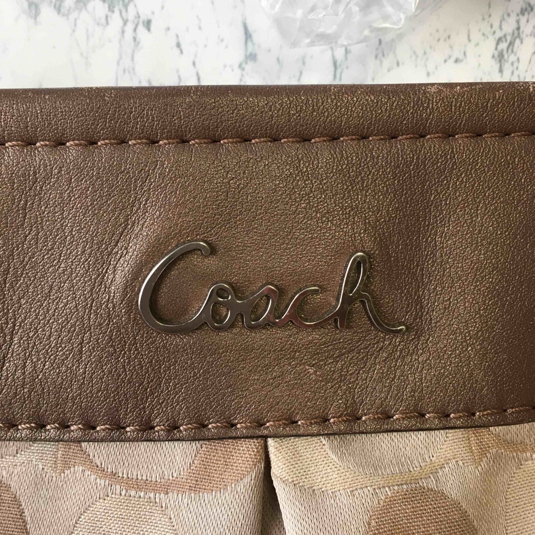 COACH(コーチ)のCOACH  ショルダーバッグ　ハンドバッグ　2way  シグネチャー レディースのバッグ(ショルダーバッグ)の商品写真