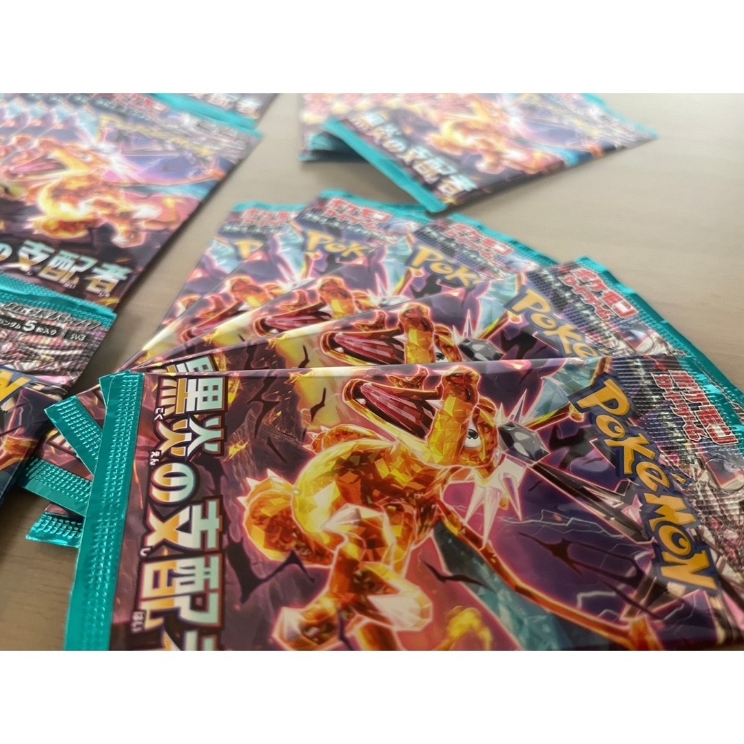 ポケモンカードゲーム 黒煙の支配者 バラ100パック エンタメ/ホビーのトレーディングカード(Box/デッキ/パック)の商品写真