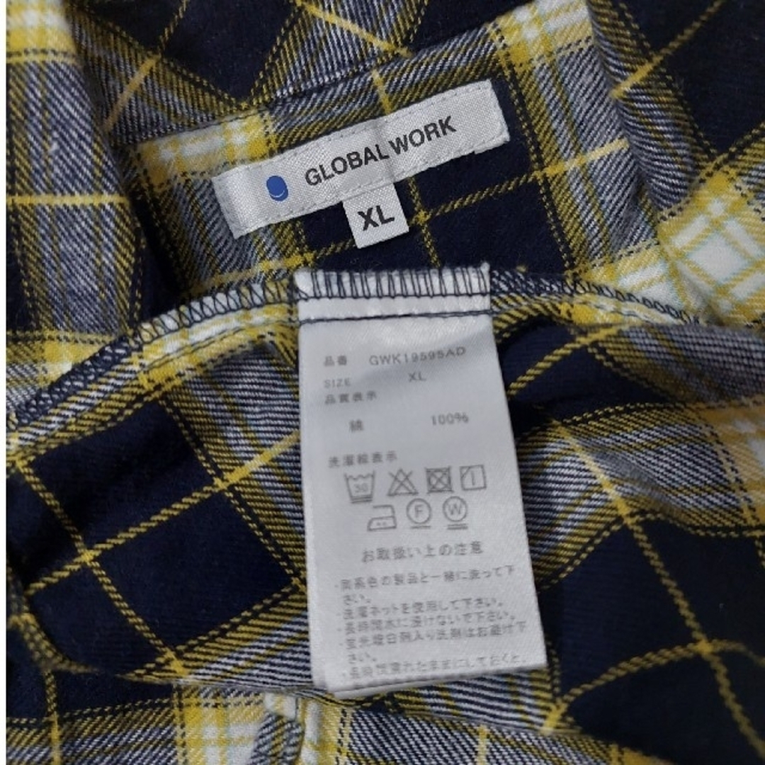 GLOBAL WORK(グローバルワーク)のネイビーイエローチェック XLサイズ(120～130cm) キッズ/ベビー/マタニティのキッズ服男の子用(90cm~)(Tシャツ/カットソー)の商品写真