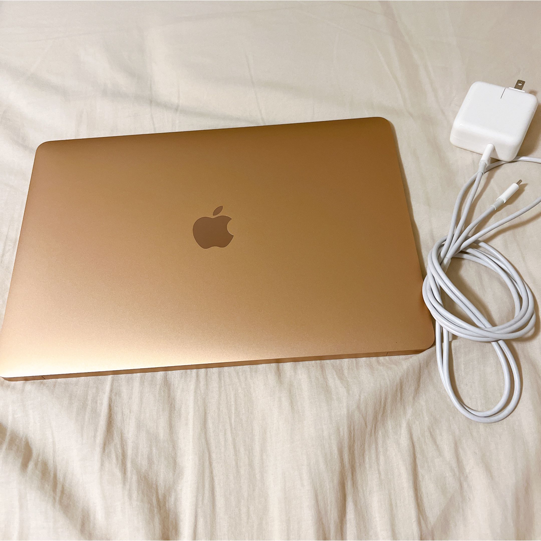 【値下げ・美品】MacBook Air ゴールド　512GB