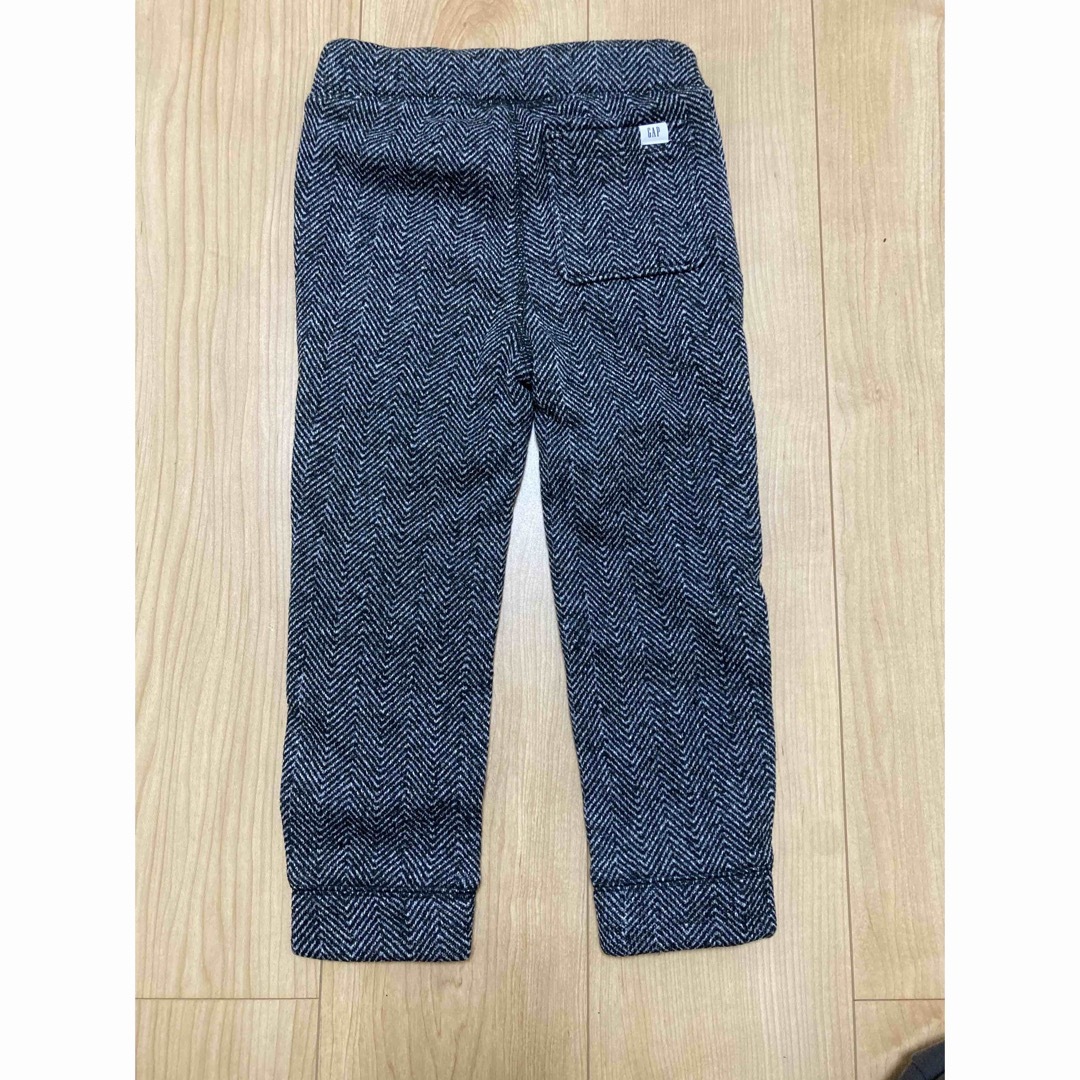 GAP Kids(ギャップキッズ)の新品未使用⭐︎GAP ギャップ　裏起毛　パンツ　100 キッズ/ベビー/マタニティのキッズ服男の子用(90cm~)(パンツ/スパッツ)の商品写真