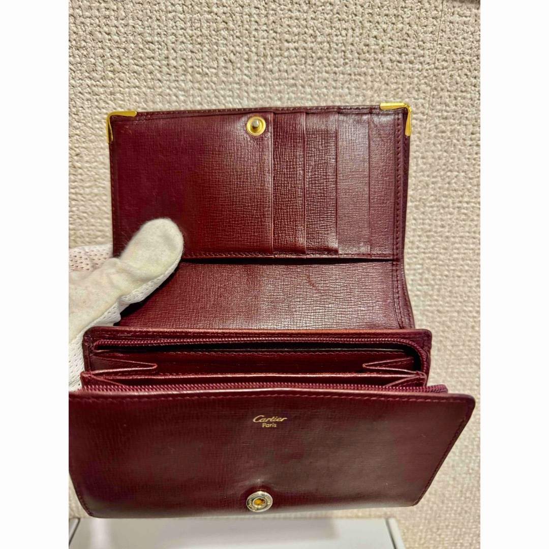 Cartier(カルティエ)のCartier カルティエ レザー マスト L字ファスナー 二折財布 ボルドー  レディースのファッション小物(財布)の商品写真