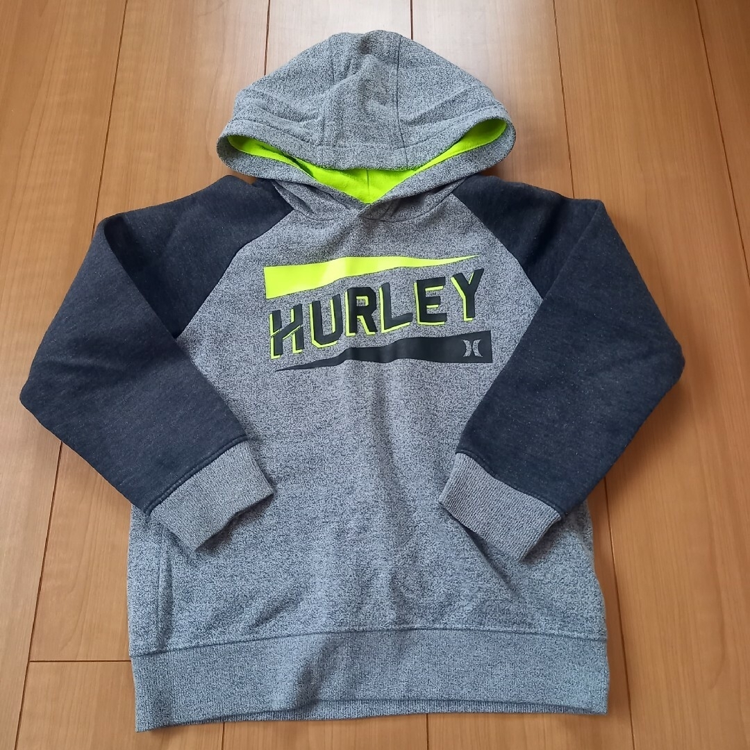 Hurley(ハーレー)のhurly　パーカー　キッズ キッズ/ベビー/マタニティのキッズ服男の子用(90cm~)(Tシャツ/カットソー)の商品写真