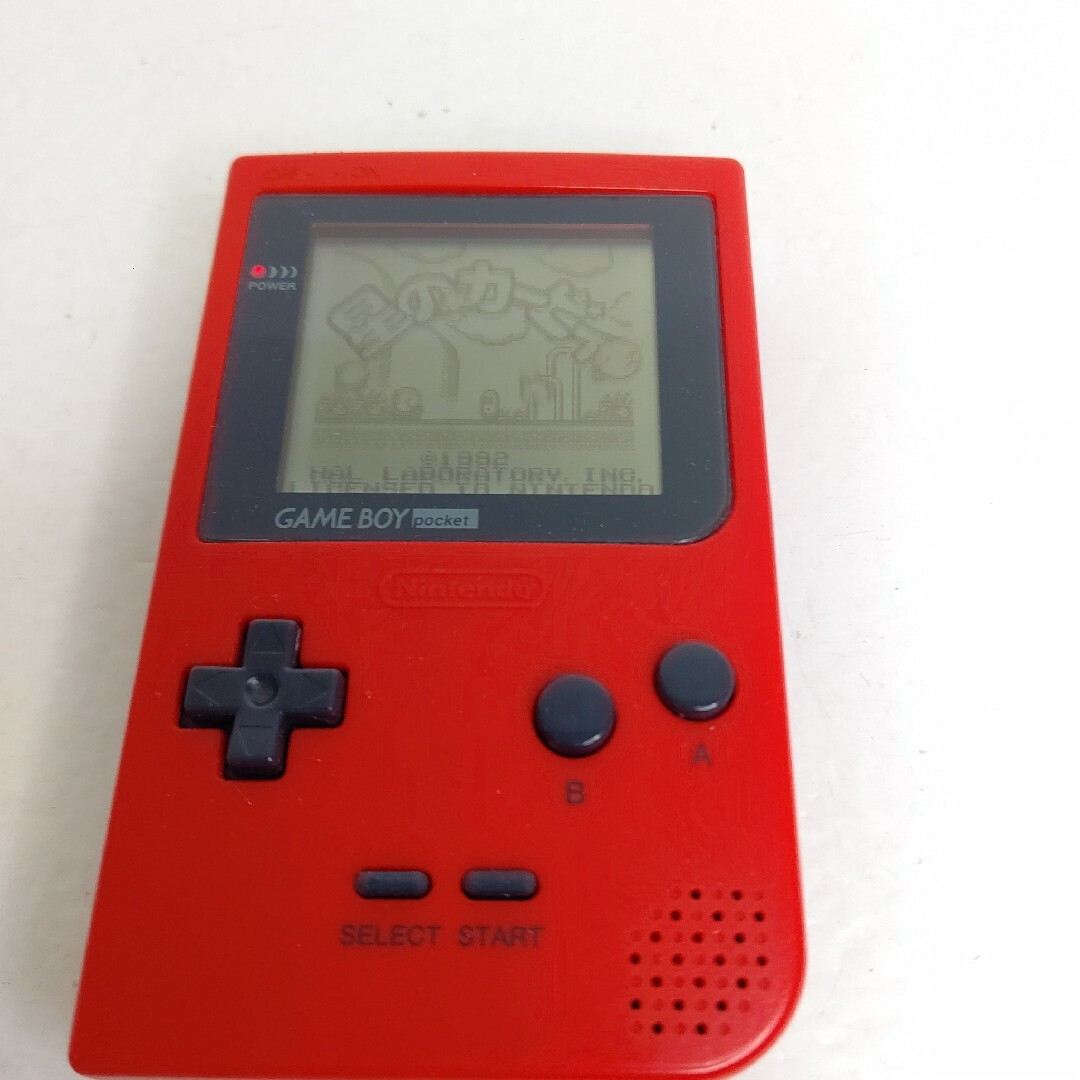 ゲームボーイ(ゲームボーイ)のNintendo　ゲームボーイポケット　レッド　美品　GAMEBOY 任天堂 エンタメ/ホビーのゲームソフト/ゲーム機本体(携帯用ゲーム機本体)の商品写真