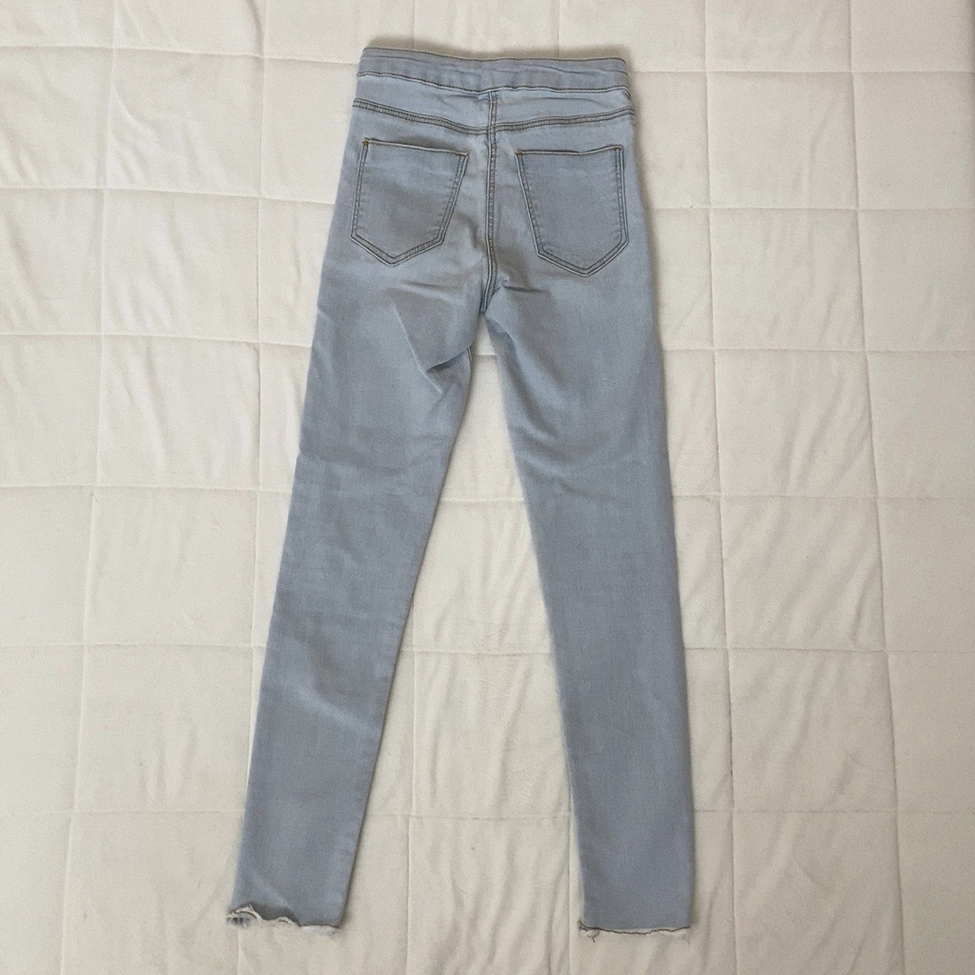 ZARA KIDS(ザラキッズ)のZARA ザラキッズ スキニージーンズ 140 キッズ/ベビー/マタニティのキッズ服女の子用(90cm~)(パンツ/スパッツ)の商品写真