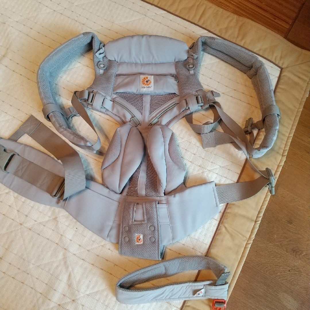 Ergobaby(エルゴベビー)のマイ様  エルゴベビー  抱っこ紐  オムニ３６０ キッズ/ベビー/マタニティの外出/移動用品(抱っこひも/おんぶひも)の商品写真