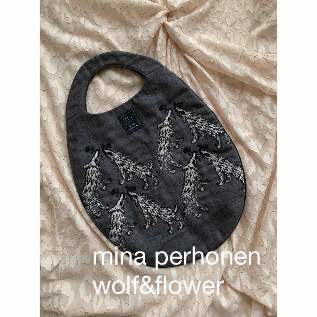 mina perhonen(ミナペルホネン)の【329】wolf &flower♡ミナペルホネン♡egg bag レディースのバッグ(ハンドバッグ)の商品写真