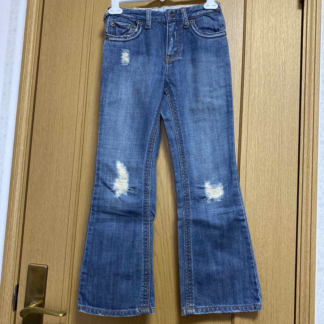 INGNI First(イングファースト)の140デニムパンツ　Ｆirst☆DENIM☆ キッズ/ベビー/マタニティのキッズ服女の子用(90cm~)(パンツ/スパッツ)の商品写真