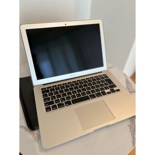 マック(Mac (Apple))のMacBook Air 2013 13インチ(ノートPC)