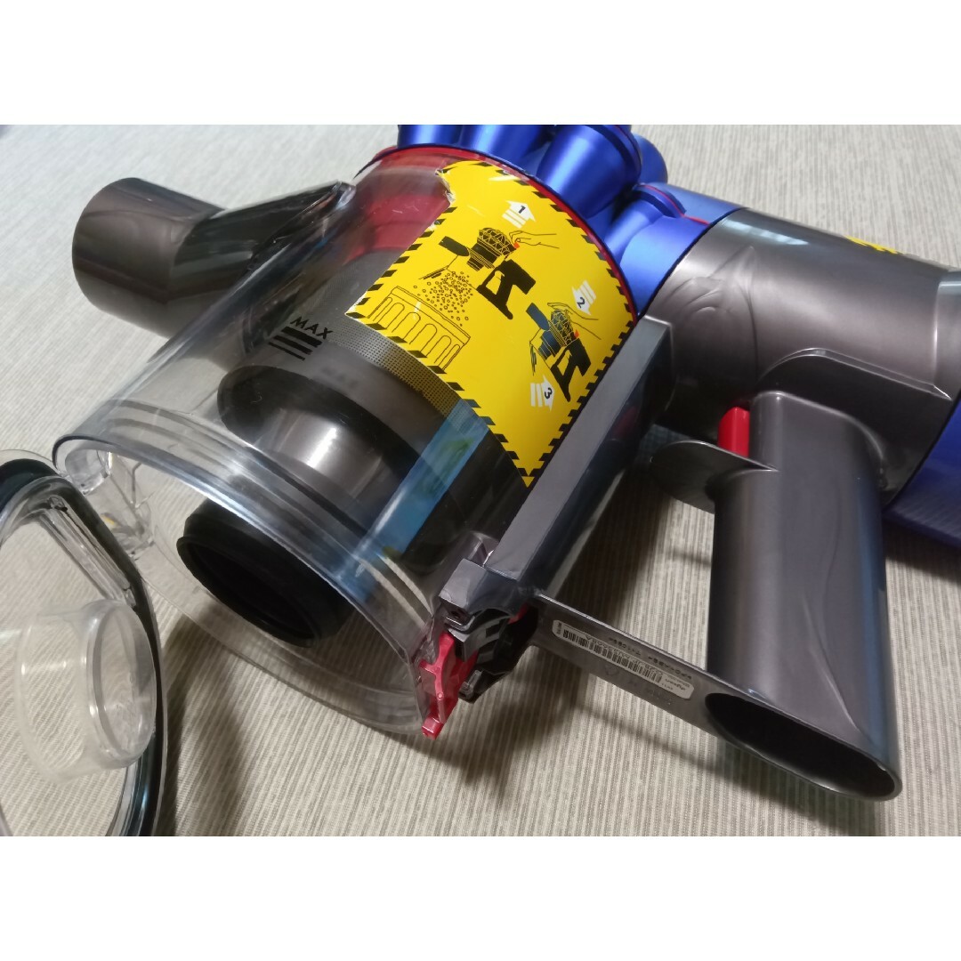 Dyson - □ダイソン V7 fluffy 一式セット□メンテナンス済み/新品