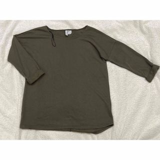 エイチアンドエム(H&M)のH&M トップス　カーキ　Mサイズ　レディース(カットソー(長袖/七分))