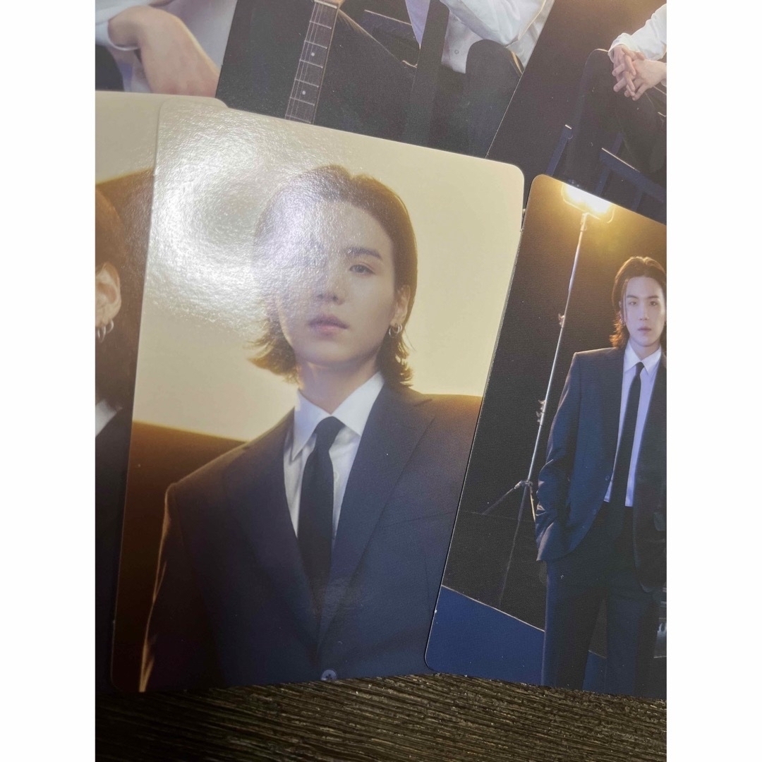 防弾少年団(BTS)(ボウダンショウネンダン)のBTS Mini Photo Card (SUGA ver.)  エンタメ/ホビーのタレントグッズ(アイドルグッズ)の商品写真