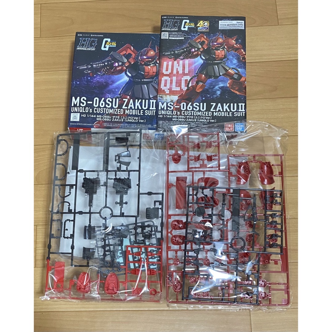 【新品・未使用・完売品】UNIQLO限定ガンプラ　ガンダム&ザクⅡ HG