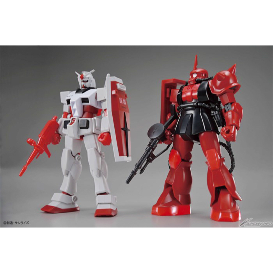 【新品・未使用・完売品】UNIQLO限定ガンプラ ガンダム＆ザク\u0026ザク