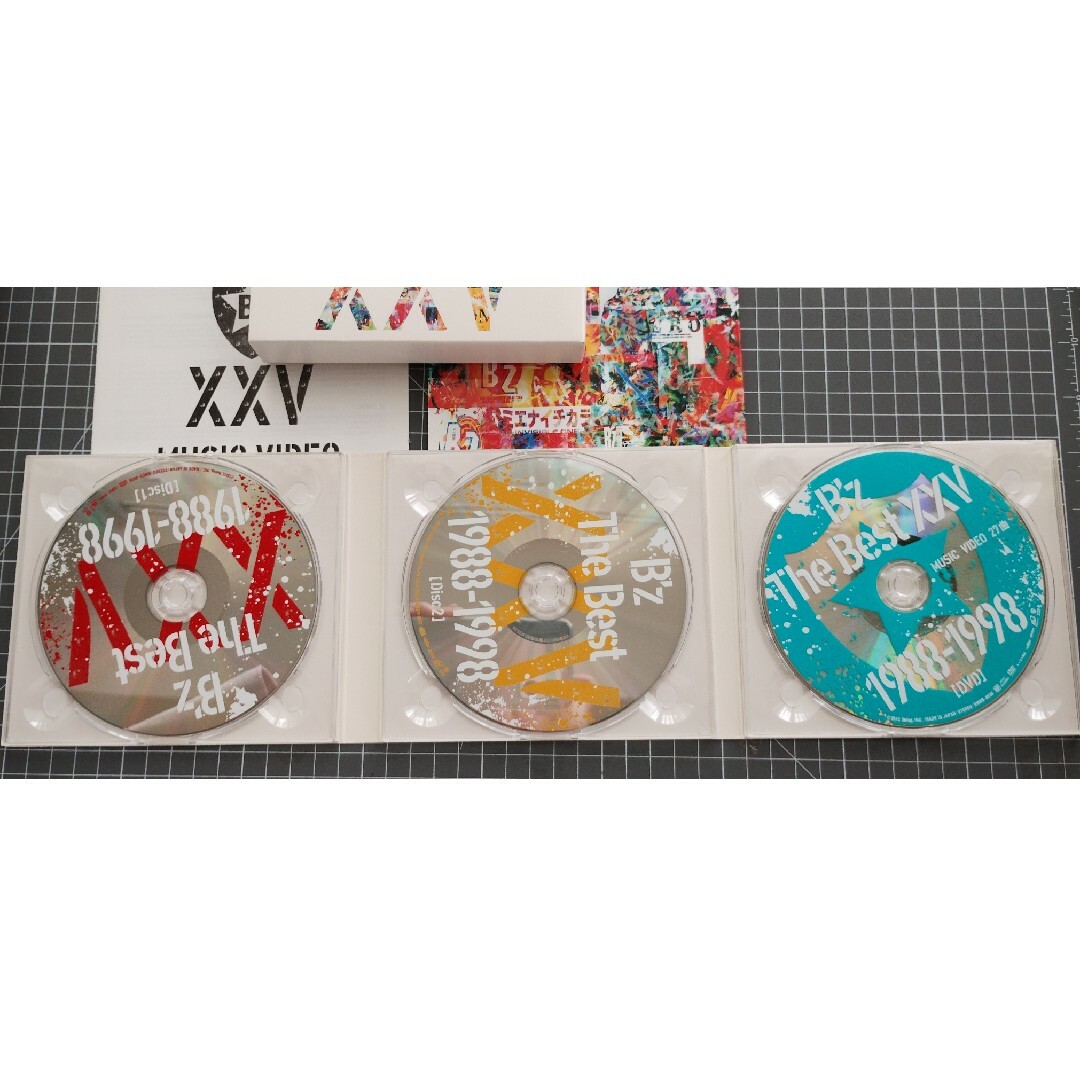 B'z The Best XXV 1988-1998（初回限定盤） エンタメ/ホビーのCD(ポップス/ロック(邦楽))の商品写真