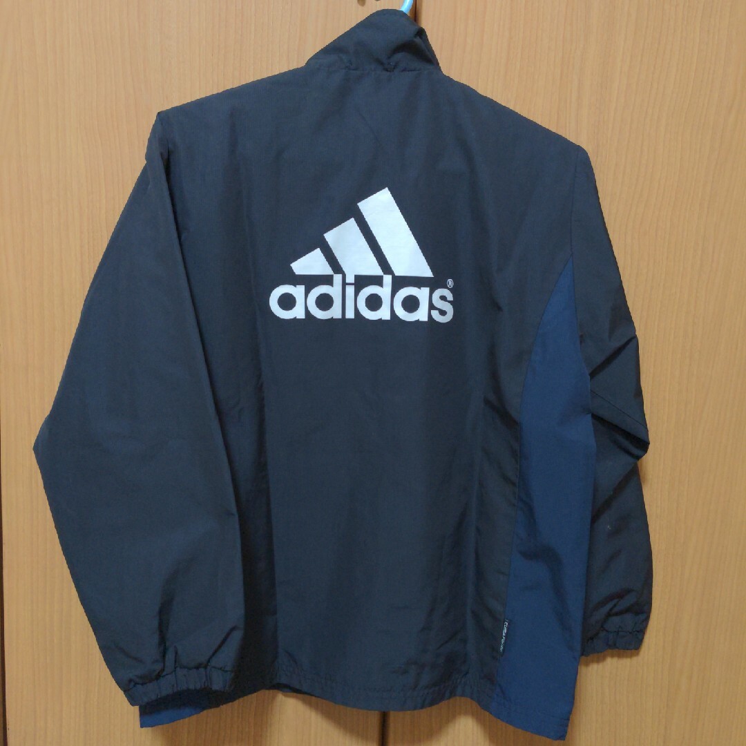 adidas(アディダス)のadidas　140 キッズ/ベビー/マタニティのキッズ服男の子用(90cm~)(ジャケット/上着)の商品写真