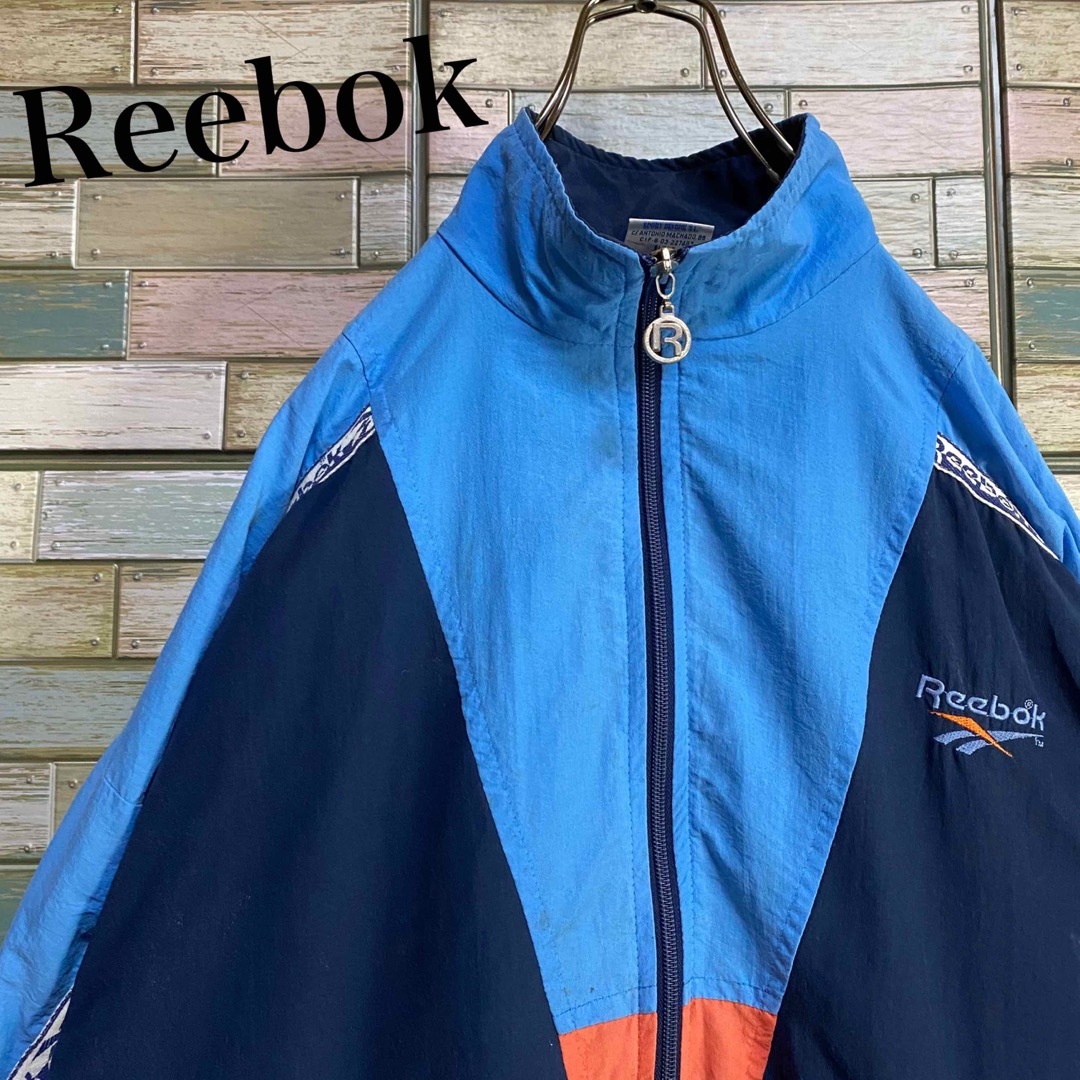 【90's】Reebok リーボック　ナイロンジャケット　ワンポイント刺繍ロゴ39s