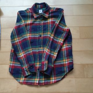 ギャップ(GAP)の子ども服　ギャップ　シャツ　130㌢(Tシャツ/カットソー)