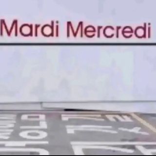 Mardi Mercredi マルディメクルディ スウェット パーカー ブラックの