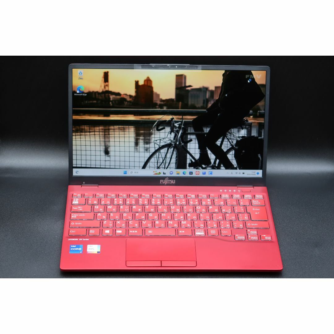 美品13.3型 軽量モデル WU2/F3 i7 メモリ16GB SSD1TB②-