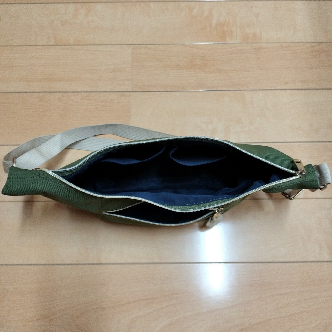 anello(アネロ)のAnello（アネロ）バナナショルダーバッグ メンズのバッグ(ショルダーバッグ)の商品写真