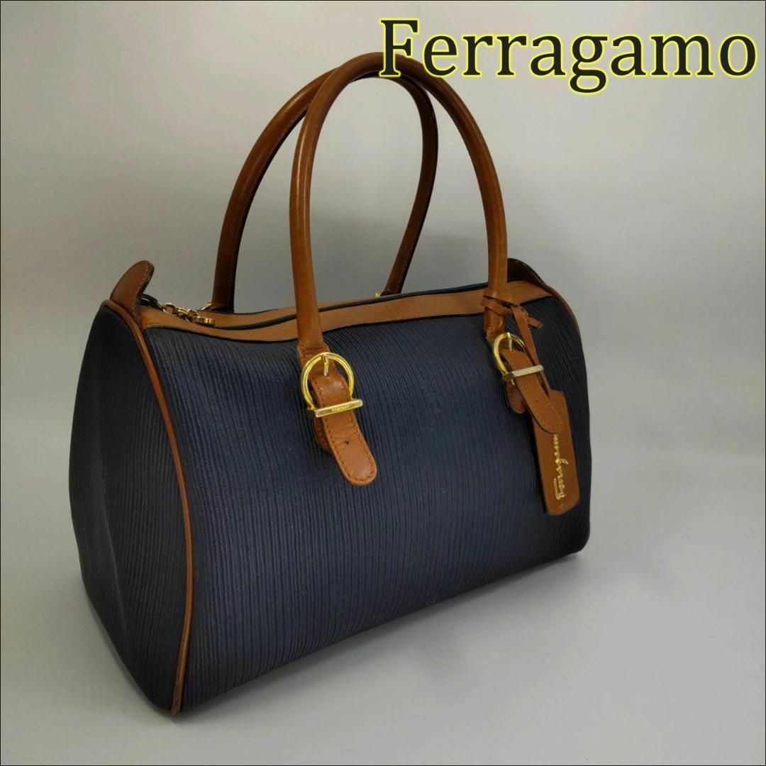 Ferragamo(フェラガモ)のフェラガモ ハンドバッグ ガンチーニ ミニボストン です。 メンズのバッグ(ボストンバッグ)の商品写真