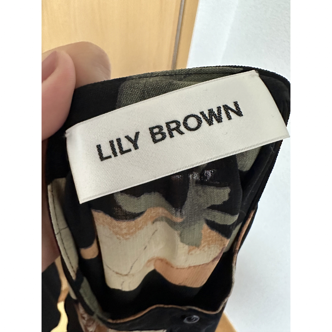 Lily Brown(リリーブラウン)のLILYBRROWN 花柄ワンピース レディースのワンピース(ロングワンピース/マキシワンピース)の商品写真